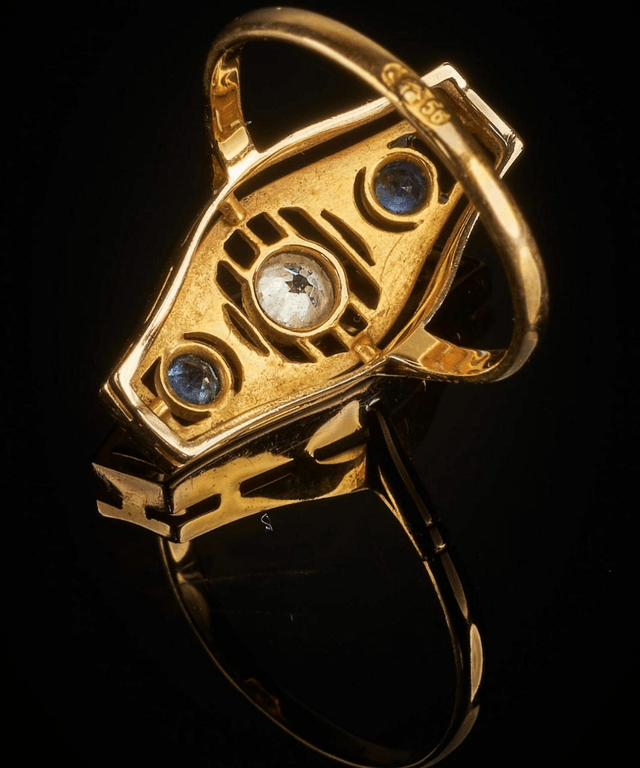 Gold ring Navette .Tsarist Russia 19/20 Century
