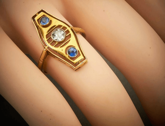 Gold ring Navette .Tsarist Russia 19/20 Century