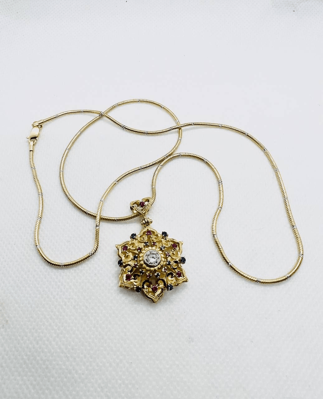 Gold necklace "Duchess pendant"