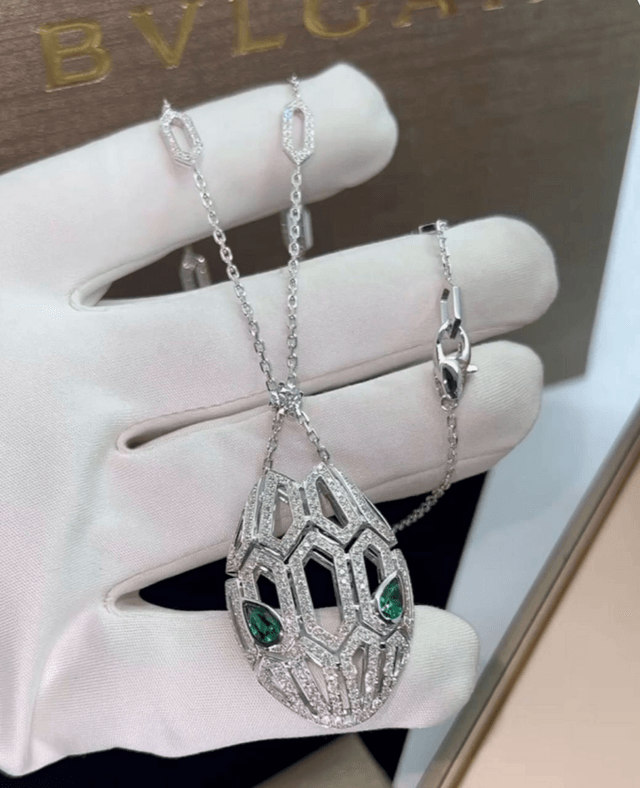 BVLGARI style necklace